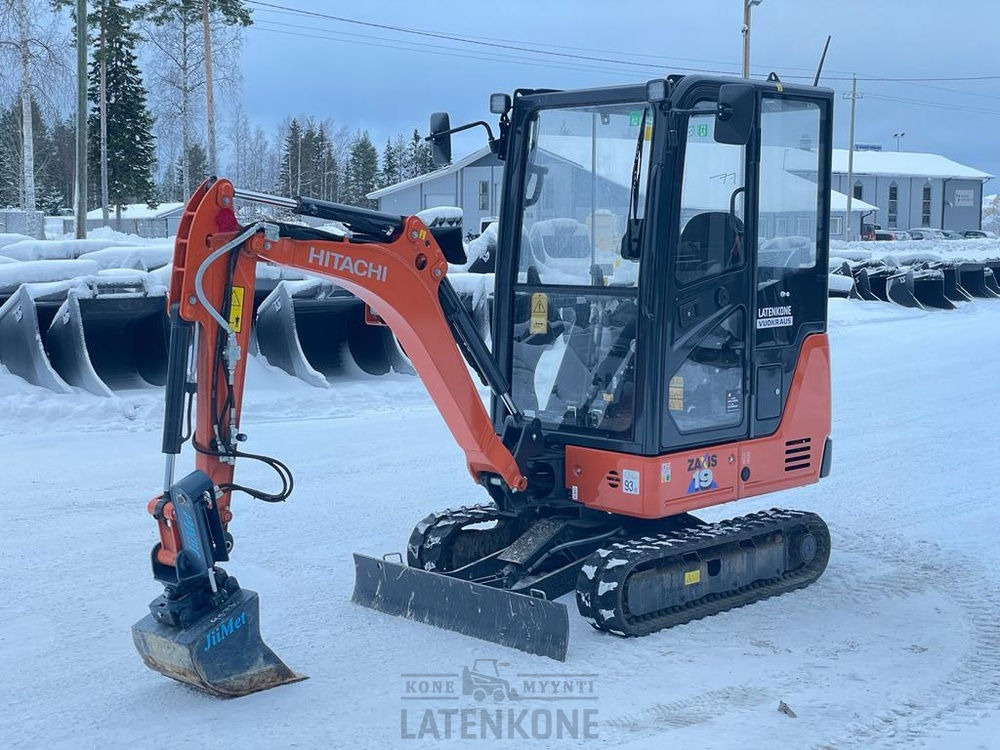 Hitachi ZX 19-6 kaivinkone - Escavadora de rastos: foto 4 Hitachi ZX 19-6 kaivinkone - Escavadora de rastos: foto 4