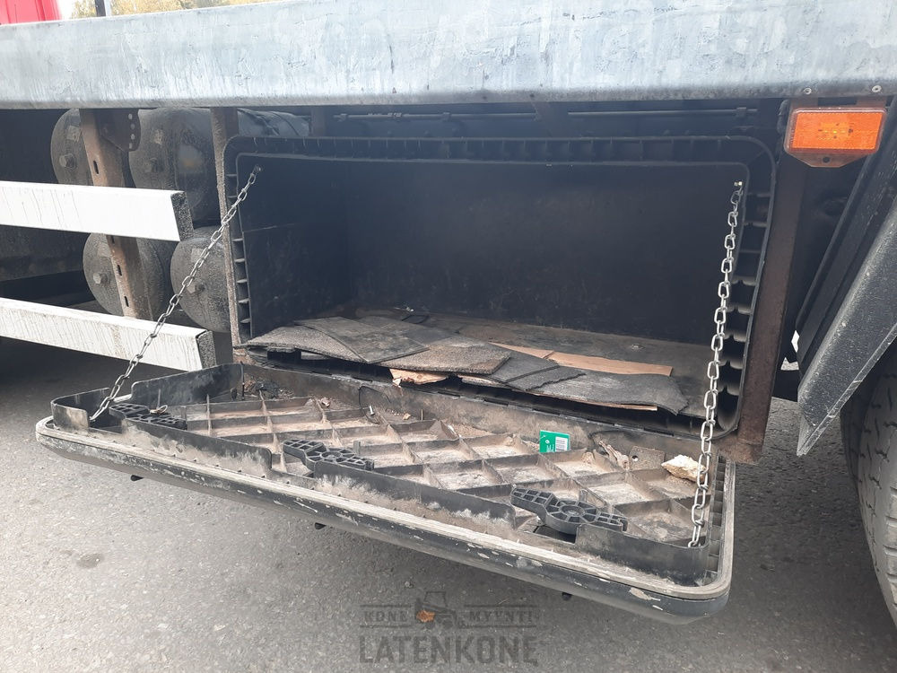 Caminhão transporte de veículos Scania P380 8x2 koneenkuljetusauto: foto 10