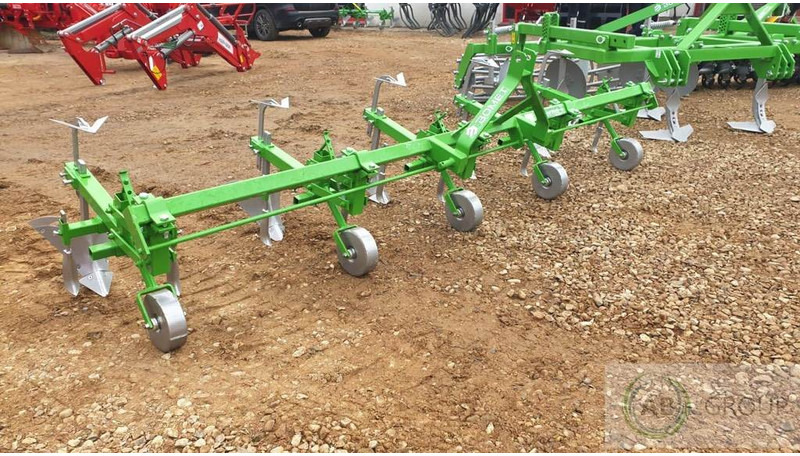 Bomet pielniko-obsypnik Norma P475/1 - Maquina para lavrar a terra: foto 3 Bomet pielniko-obsypnik Norma P475/1 - Maquina para lavrar a terra: foto 3