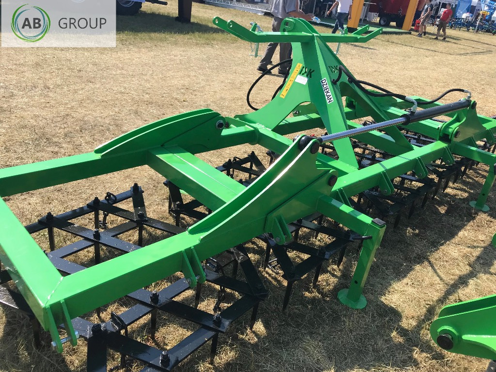 Dziekan hydraulic folding meadow harrow WUKA 5m 5C20H - Grade para prados: foto 1 Dziekan hydraulic folding meadow harrow WUKA 5m 5C20H - Grade para prados: foto 1