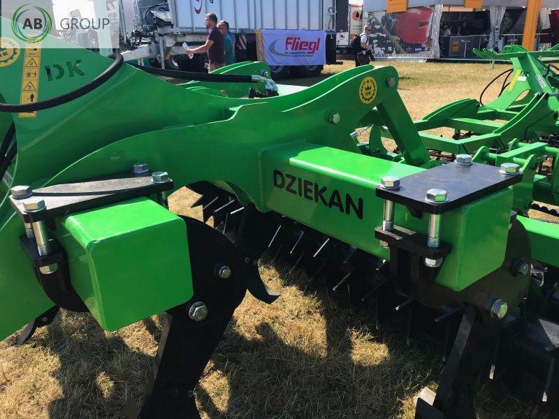 Dziekan pług dłutowy CENTAUR 2,5m PDBC25F2Z2 - Arado: foto 4 Dziekan pług dłutowy CENTAUR 2,5m PDBC25F2Z2 - Arado: foto 4