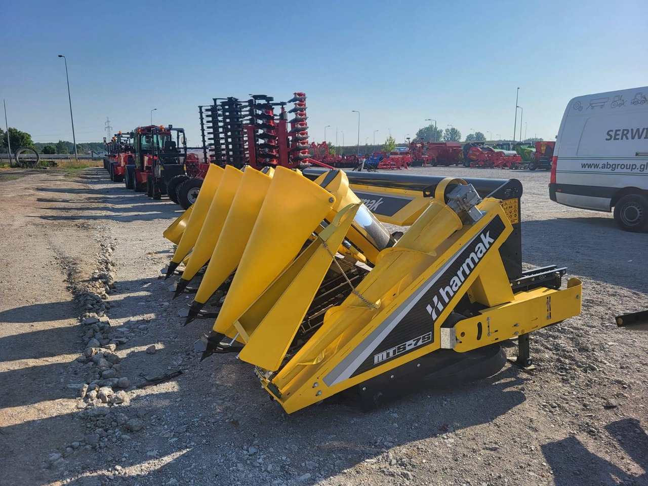 Harmak corn header MT5 - Plataforma para colher milho: foto 2 Harmak corn header MT5 - Plataforma para colher milho: foto 2