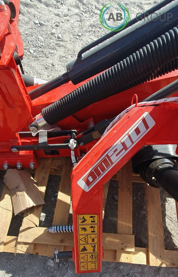 Harmak disc mower with roller conditioner DM-210 - Gadanheira: foto 4 Harmak disc mower with roller conditioner DM-210 - Gadanheira: foto 4