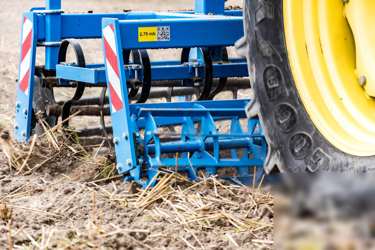 Inter-Tech cultivating and sowing unit 2.7m BAU01 - Cultivador: foto 3 Inter-Tech cultivating and sowing unit 2.7m BAU01 - Cultivador: foto 3