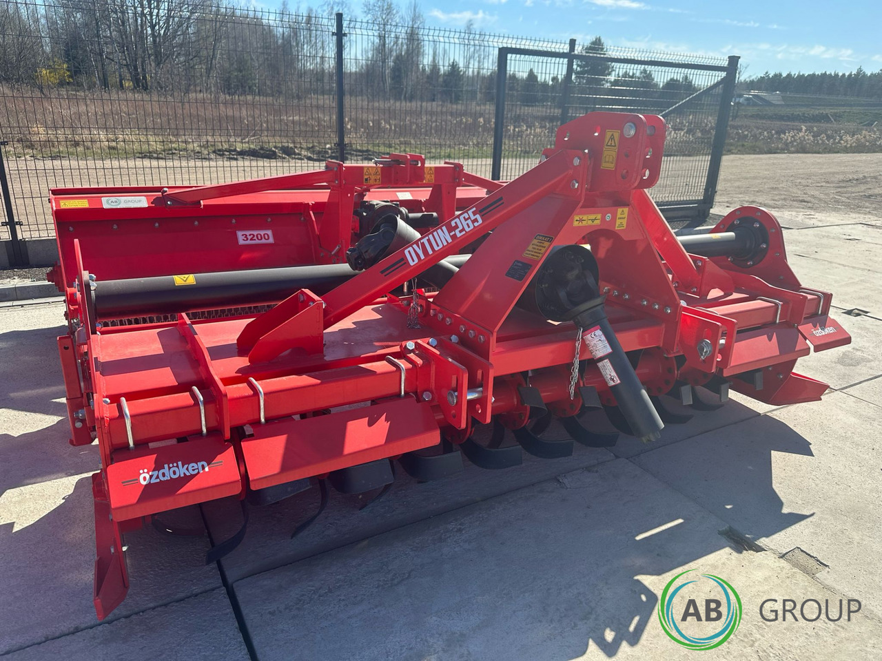 Ozdoken Oytun-265 rotary tiller - Fresa agrícola: foto 1 Ozdoken Oytun-265 rotary tiller - Fresa agrícola: foto 1