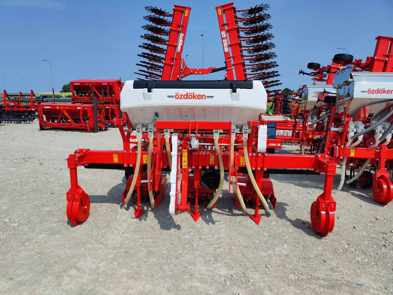 Ozdoken inter-row tiller ACM-SF3 - on stock - Fresa agrícola: foto 2 Ozdoken inter-row tiller ACM-SF3 - on stock - Fresa agrícola: foto 2