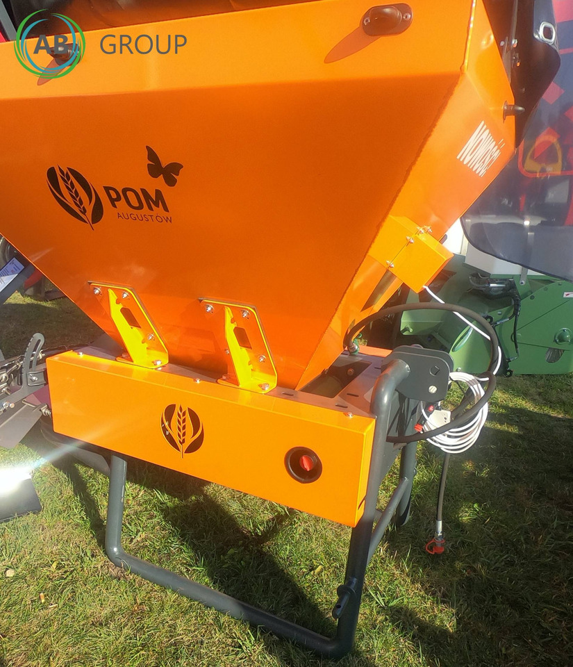 POM Augustów spreader Motyl N031M hydraulic-electric drive - Grades de discos: foto 3 POM Augustów spreader Motyl N031M hydraulic-electric drive - Grades de discos: foto 3