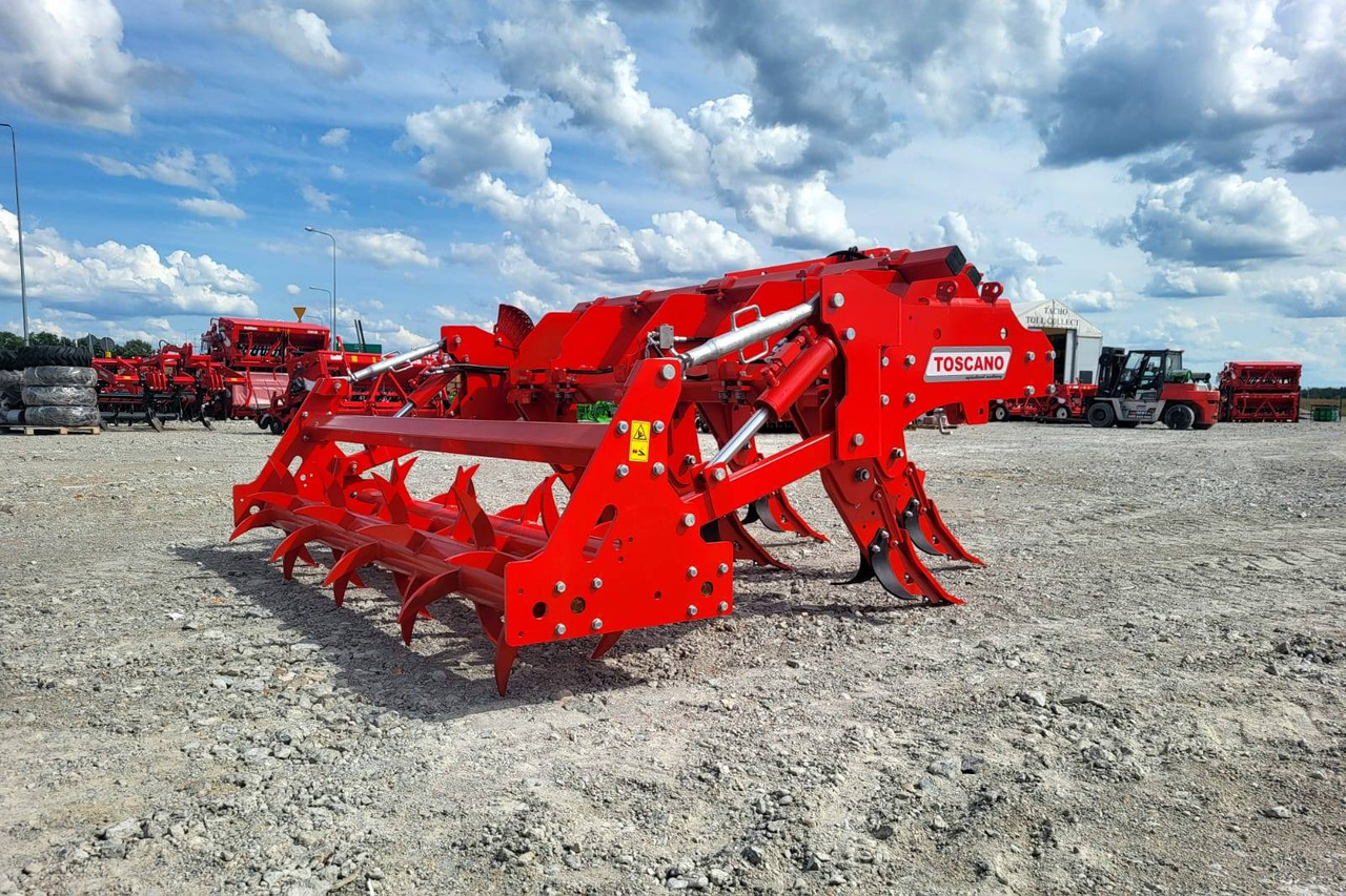 Toscano chisel plow IPST-5 - Demo sale - Subsolador: foto 2 Toscano chisel plow IPST-5 - Demo sale - Subsolador: foto 2
