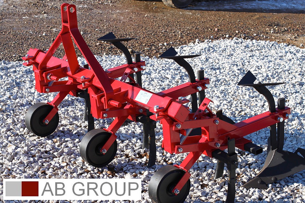 Wirax 3-row ridger - Maquina para lavrar a terra: foto 1 Wirax 3-row ridger - Maquina para lavrar a terra: foto 1