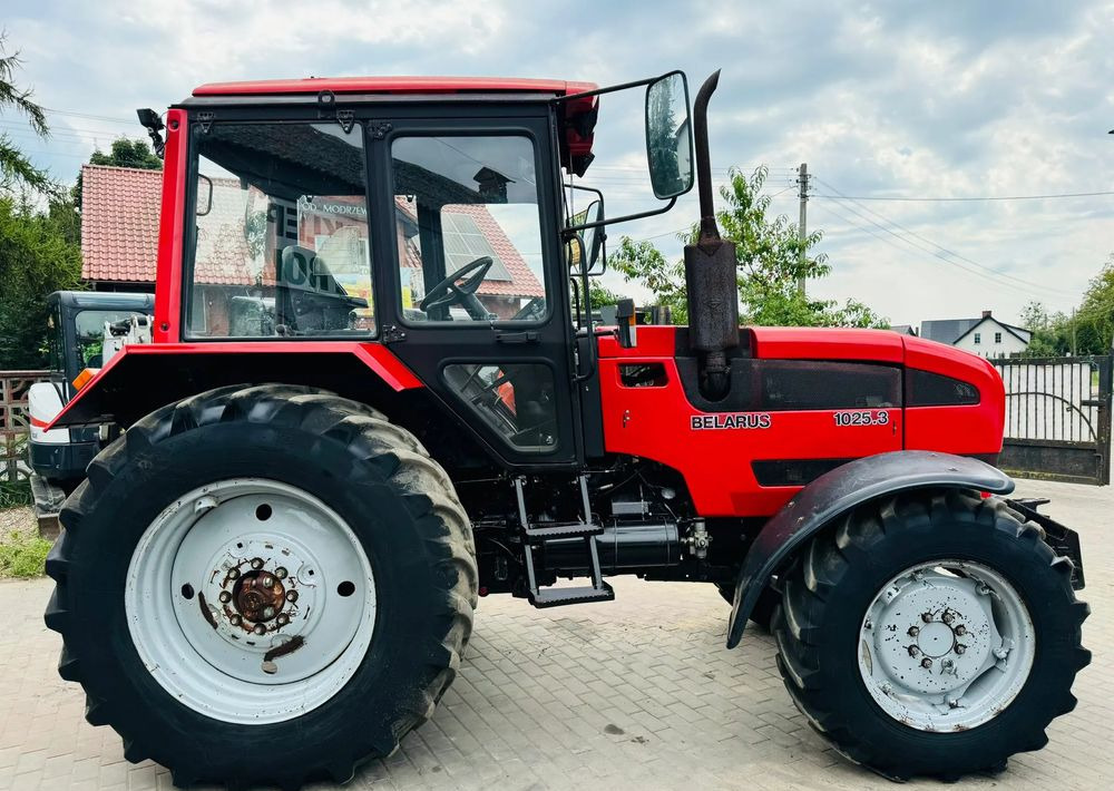 Belarus 1025.3 - Trator: foto 4 Belarus 1025.3 - Trator: foto 4