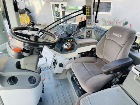 Claas AXION 830 CEBIS - Trator: foto 3 Claas AXION 830 CEBIS - Trator: foto 3