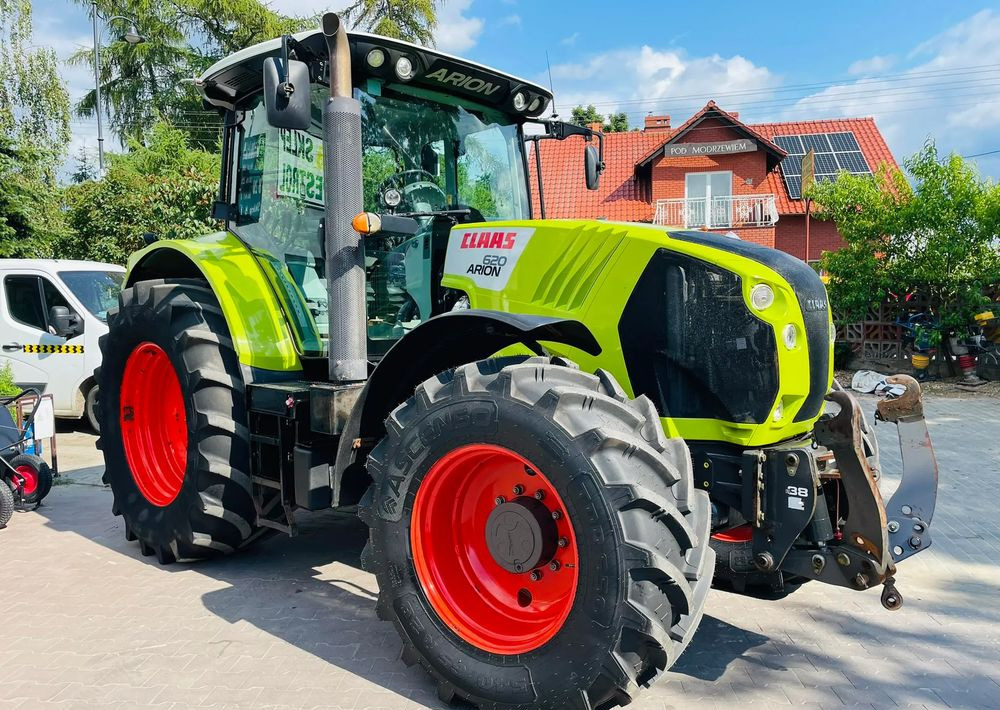 Claas Arion 620 - Trator: foto 1 Claas Arion 620 - Trator: foto 1