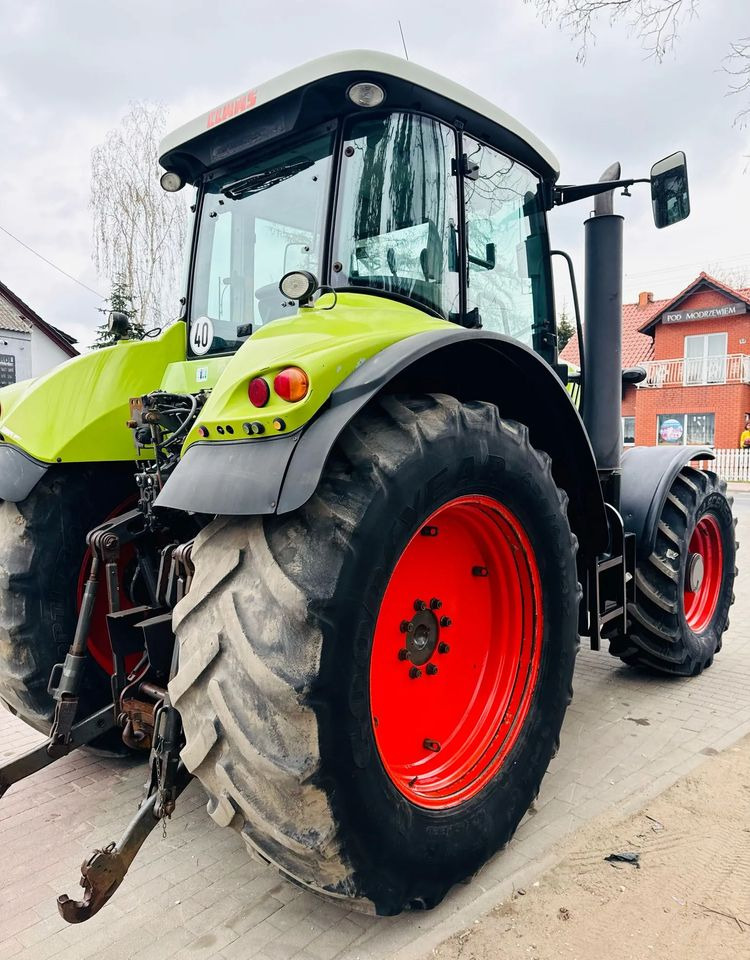 Trator Claas Axion 810: foto 6