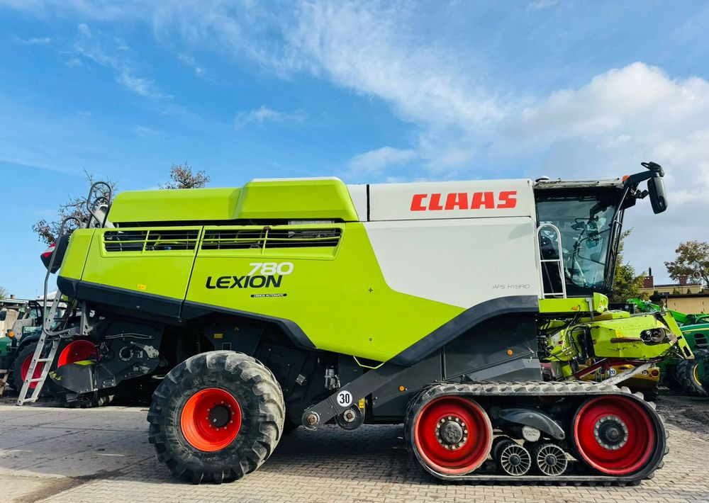 Claas Lexion 780 TT - Ceifeira debulhadora: foto 2 Claas Lexion 780 TT - Ceifeira debulhadora: foto 2