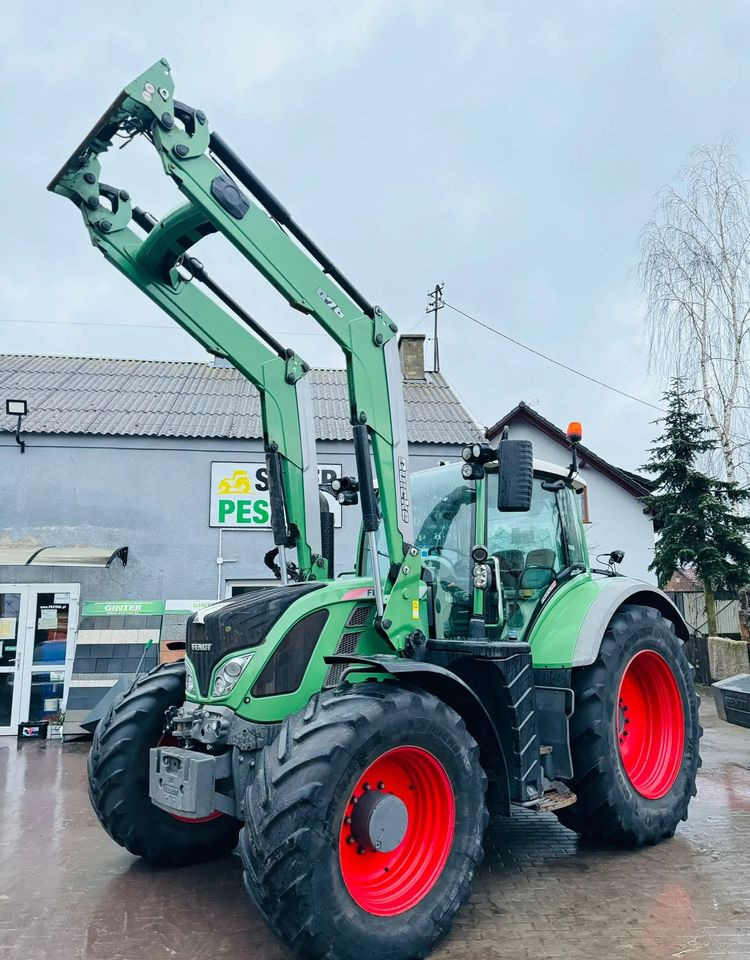 Fendt 724 - Trator: foto 1 Fendt 724 - Trator: foto 1