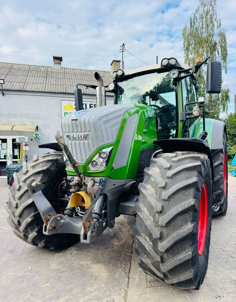 Fendt 828 Vario Profi Plus - Trator: foto 1 Fendt 828 Vario Profi Plus - Trator: foto 1