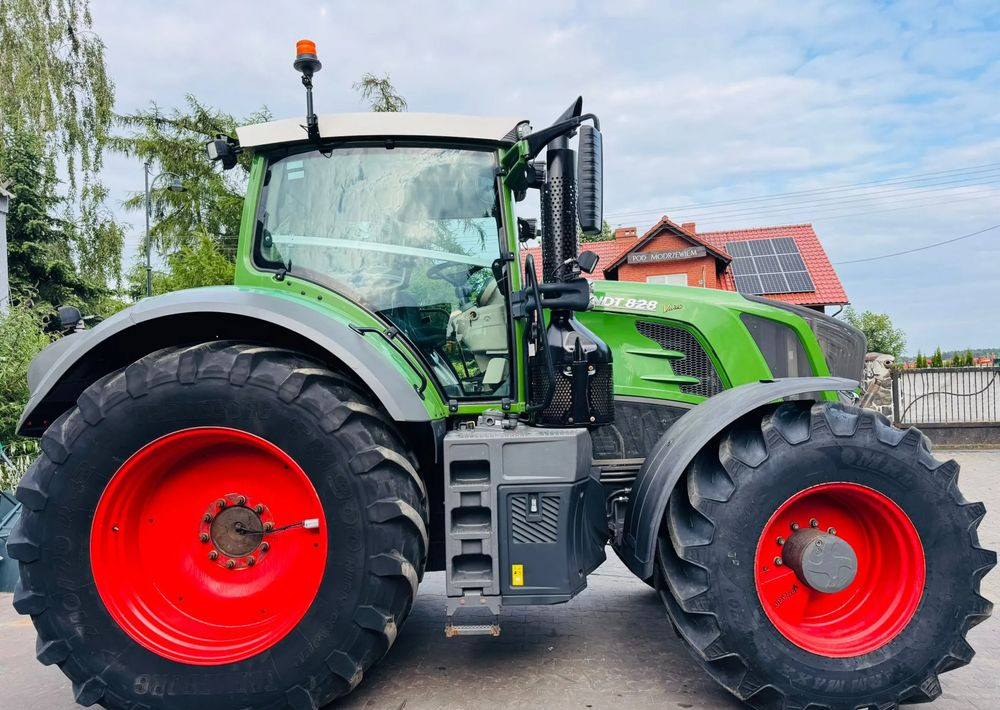 Fendt 828 Vario Profi Plus - Trator: foto 4 Fendt 828 Vario Profi Plus - Trator: foto 4