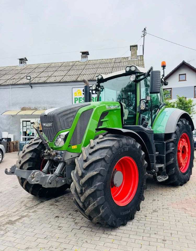 Fendt 828 Vario Profi Plus - Trator: foto 1 Fendt 828 Vario Profi Plus - Trator: foto 1