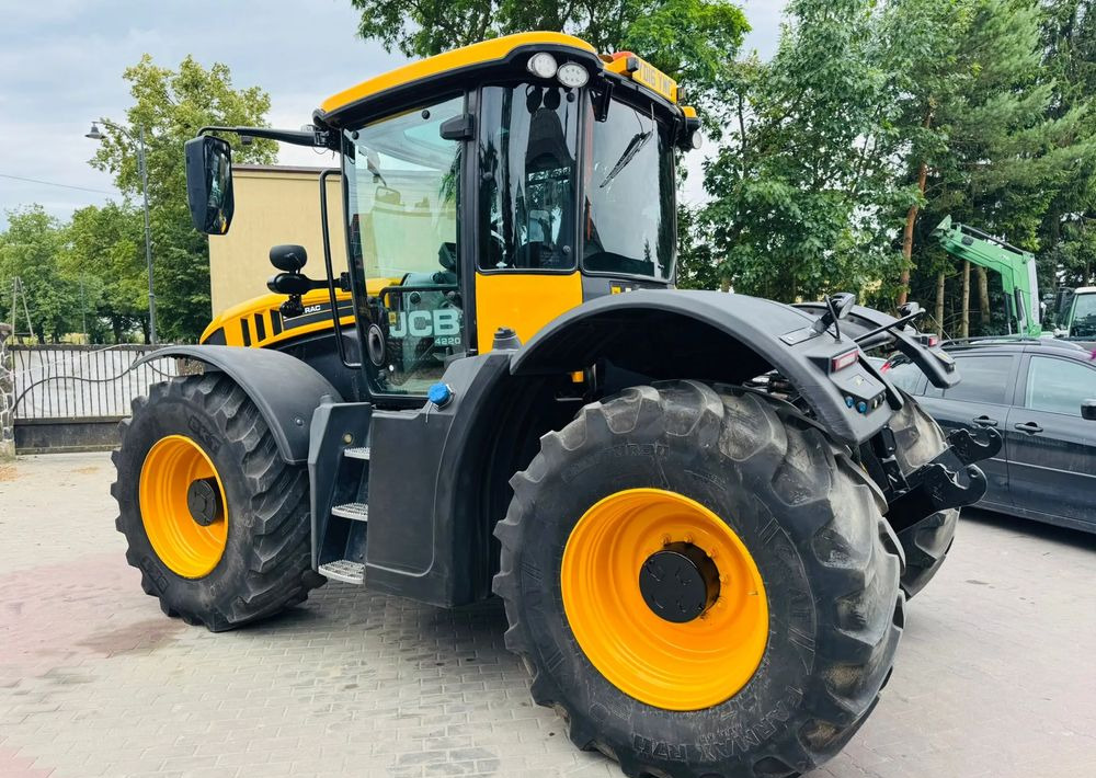 JCB 4220 - Trator: foto 4 JCB 4220 - Trator: foto 4