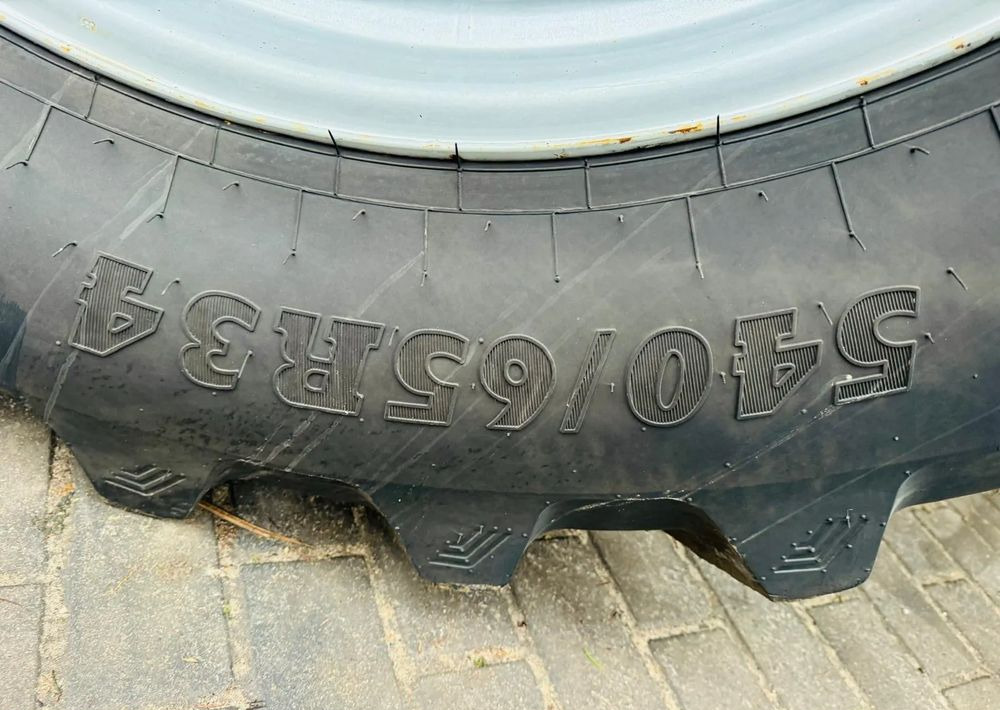 Trator JCB FASTRAC 4220: foto 17 Trator JCB FASTRAC 4220: foto 17