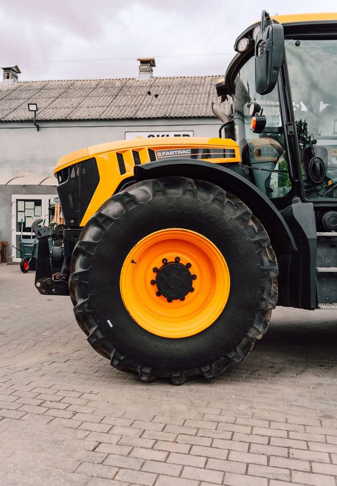 JCB Fastrac 4220 - Trator: foto 2 JCB Fastrac 4220 - Trator: foto 2