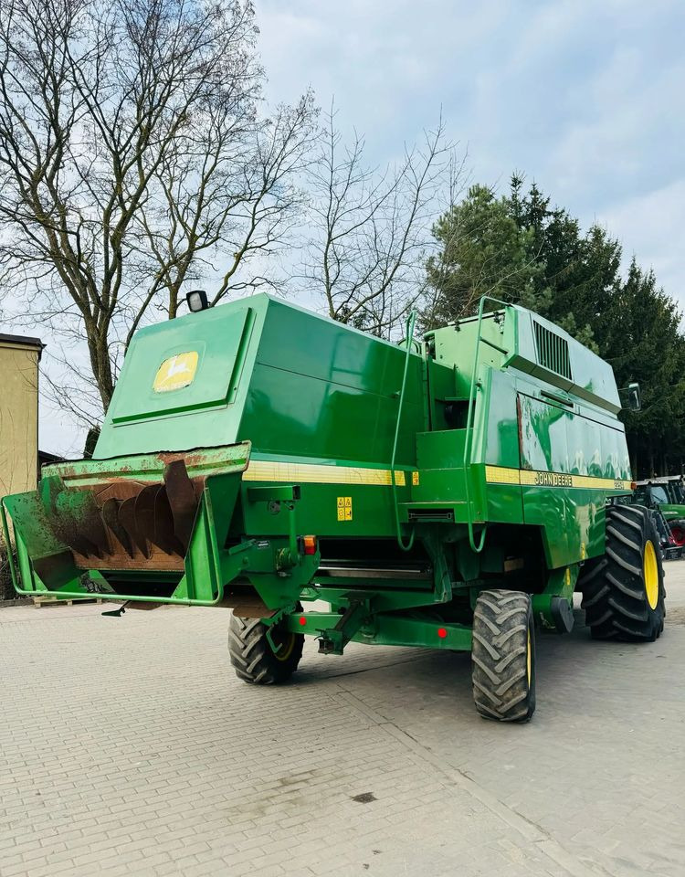 Ceifeira debulhadora John Deere 2254: foto 13
