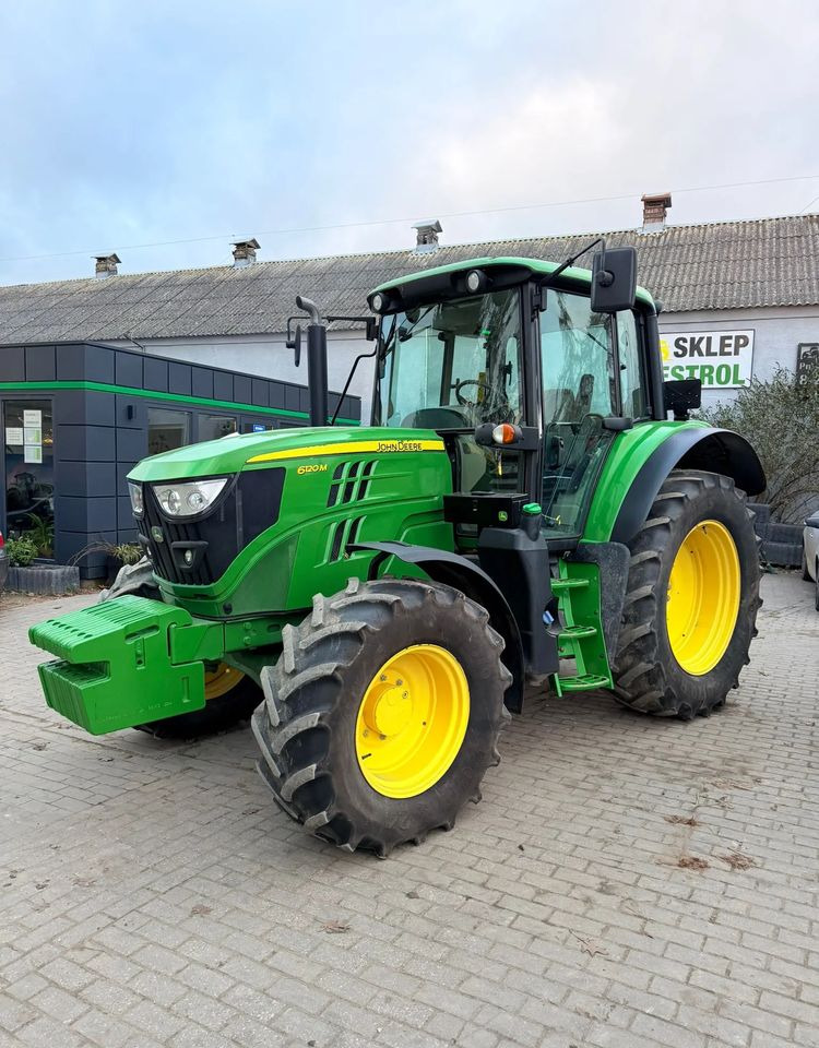 John Deere 6120M - Trator: foto 1 John Deere 6120M - Trator: foto 1