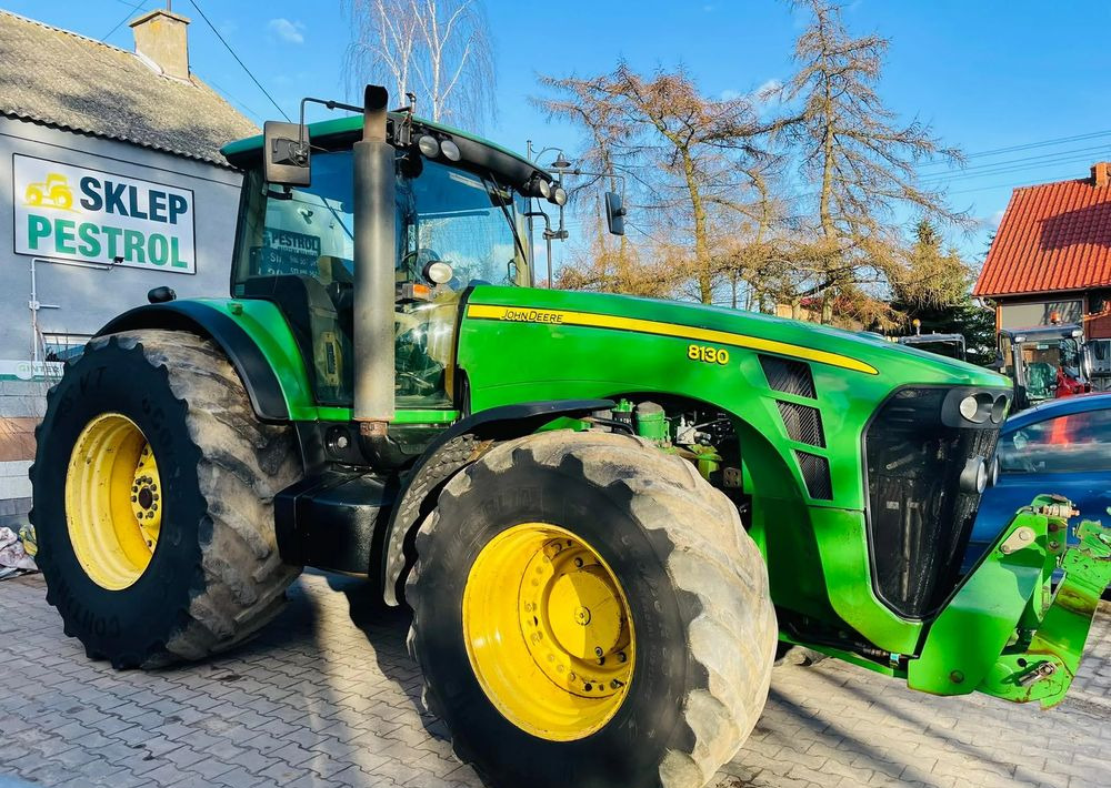John Deere 8130 - Trator: foto 1 John Deere 8130 - Trator: foto 1