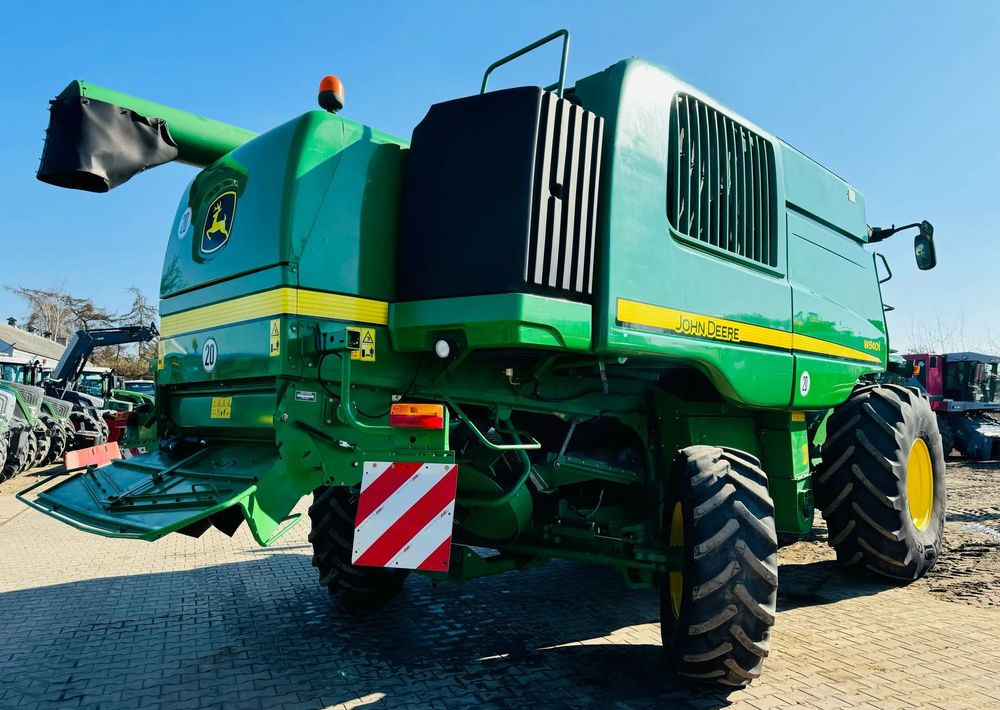 John Deere W540i - Ceifeira debulhadora: foto 4 John Deere W540i - Ceifeira debulhadora: foto 4