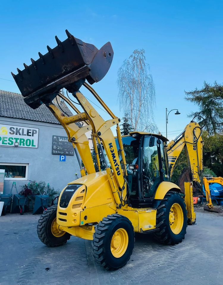 Komatsu WB93R - Retroescavadeira: foto 1 Komatsu WB93R - Retroescavadeira: foto 1