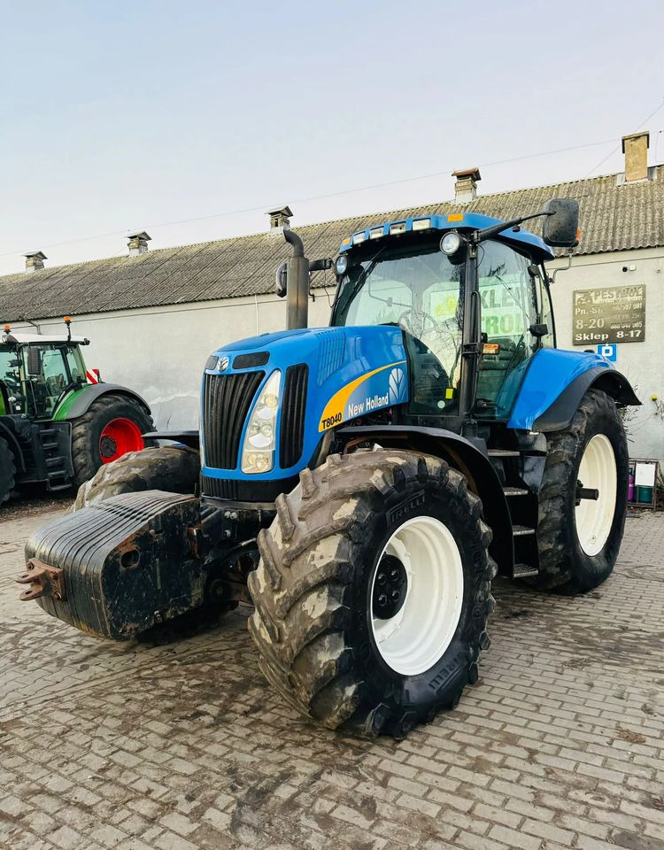 New Holland T8040 - Trator: foto 1 New Holland T8040 - Trator: foto 1