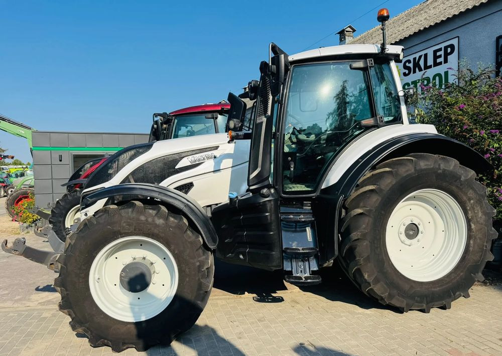 Valtra T174 UNLIMITED Versu - Trator: foto 4 Valtra T174 UNLIMITED Versu - Trator: foto 4