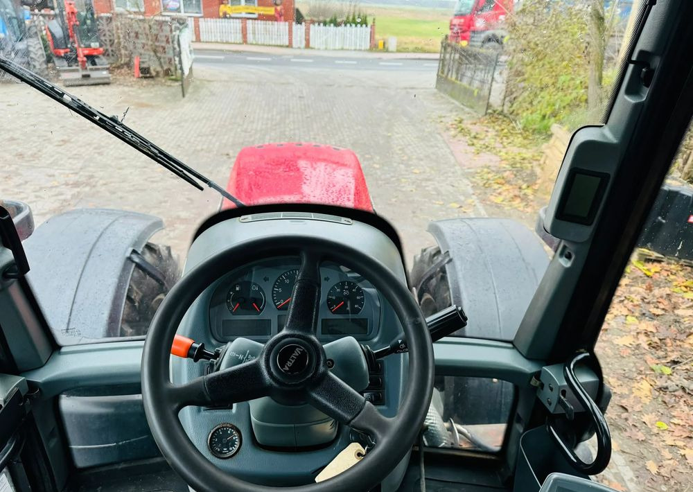 Valtra T213 - Trator: foto 4 Valtra T213 - Trator: foto 4