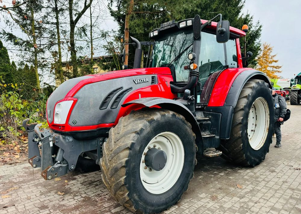 Valtra T213 - Trator: foto 3 Valtra T213 - Trator: foto 3