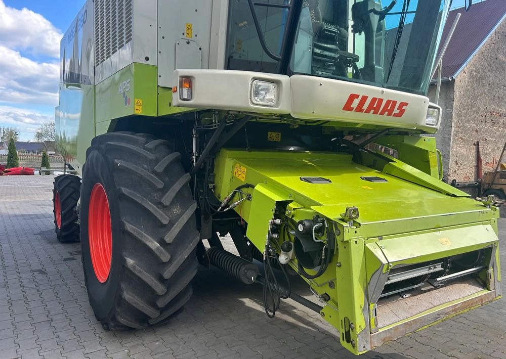 Claas Mega 360 - Ceifeira debulhadora: foto 4 Claas Mega 360 - Ceifeira debulhadora: foto 4