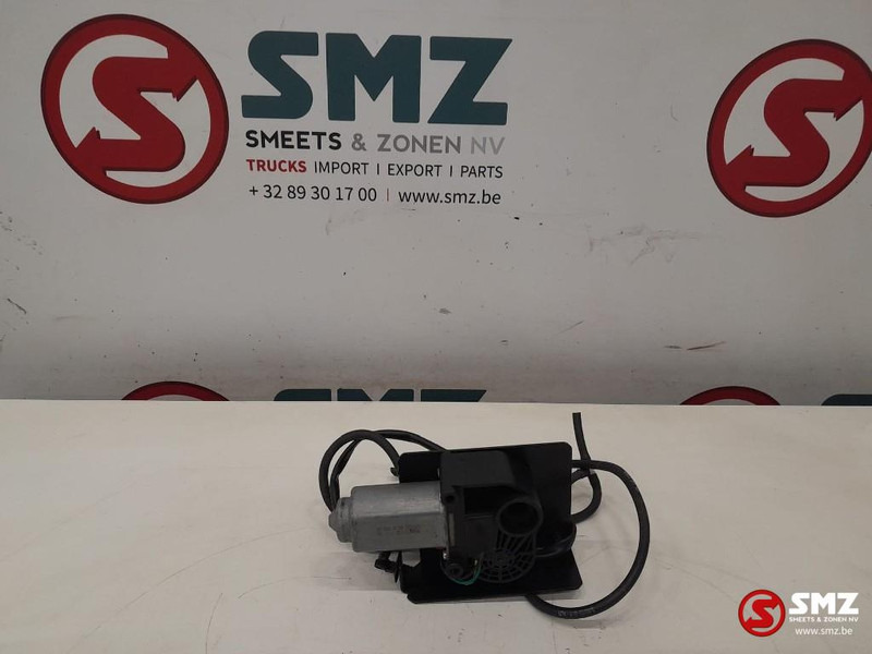 Caterpillar Windshield wiper motor caterpillar - Limpador de pára-brisa de Equipamento de movimentação: foto 2 Caterpillar Windshield wiper motor caterpillar - Limpador de pára-brisa de Equipamento de movimentação: foto 2