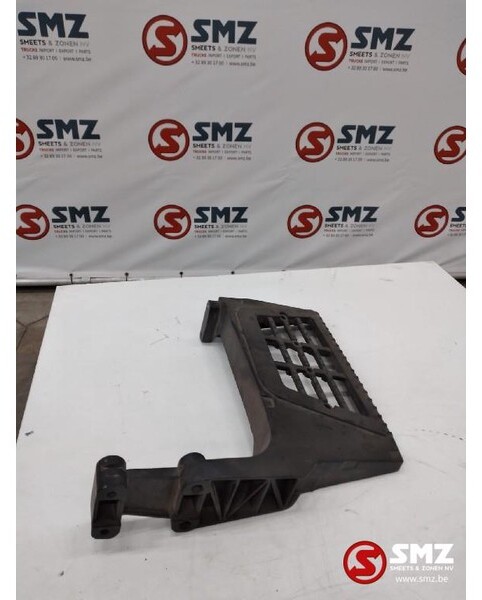 DAF Occ Opstapsteun links DAF 95XF - Estribo de Caminhão: foto 2 DAF Occ Opstapsteun links DAF 95XF - Estribo de Caminhão: foto 2