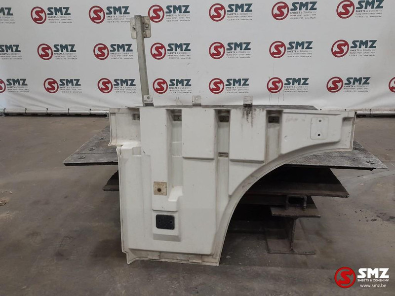 DAF Occ deurverlenging rechts DAF - Porta e peças de Caminhão: foto 2 DAF Occ deurverlenging rechts DAF - Porta e peças de Caminhão: foto 2