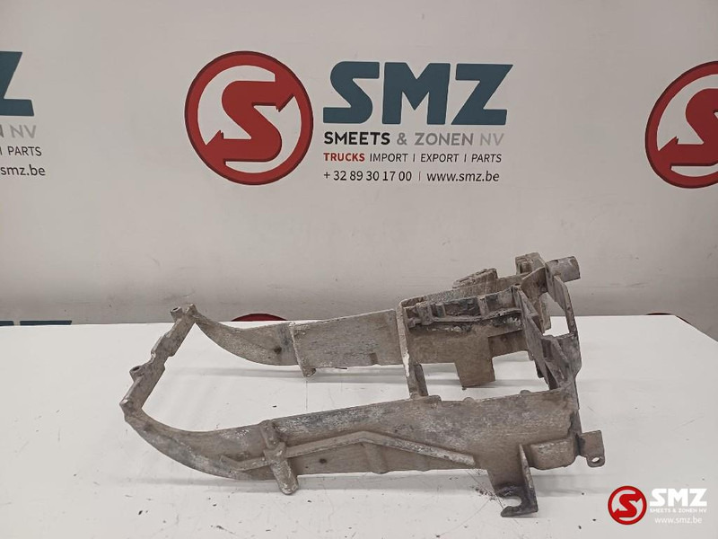 DAF Occ koplampsteun rechts DAF - Farol dianteira de Caminhão: foto 1 DAF Occ koplampsteun rechts DAF - Farol dianteira de Caminhão: foto 1