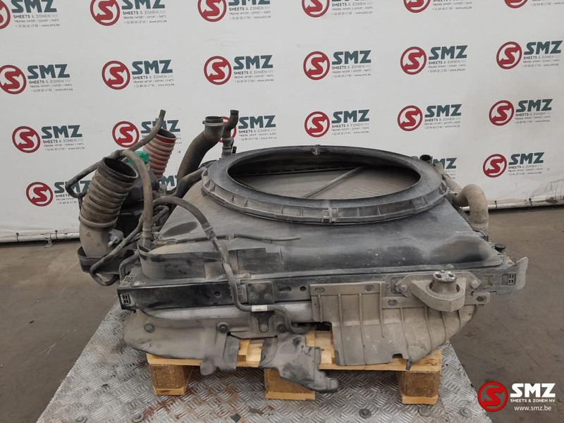 DAF Occ radiator + intercooler + expansievat DAF - Radiador de Caminhão: foto 4 DAF Occ radiator + intercooler + expansievat DAF - Radiador de Caminhão: foto 4