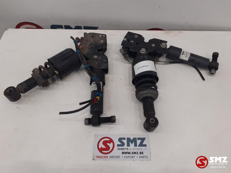 DAF Occ set cabineschokdempers achter DAF - Amortecedor de Caminhão: foto 1 DAF Occ set cabineschokdempers achter DAF - Amortecedor de Caminhão: foto 1