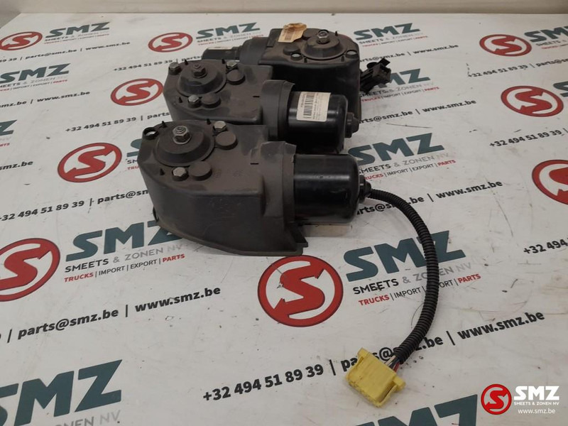 DAF Set van 3 ruitenwissermotors DAF - Limpador de pára-brisa de Caminhão: foto 3 DAF Set van 3 ruitenwissermotors DAF - Limpador de pára-brisa de Caminhão: foto 3