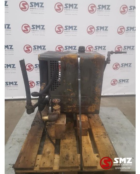 Diversen Occ Hydraulische tank met ventilator - Tanque hidráulico de Caminhão: foto 4 Diversen Occ Hydraulische tank met ventilator - Tanque hidráulico de Caminhão: foto 4