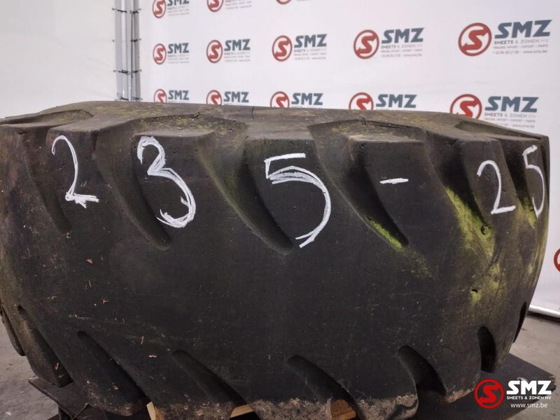 Firestone Occ bulldozerband Firestone 23.5-25 - Pneu de Caminhão: foto 1 Firestone Occ bulldozerband Firestone 23.5-25 - Pneu de Caminhão: foto 1