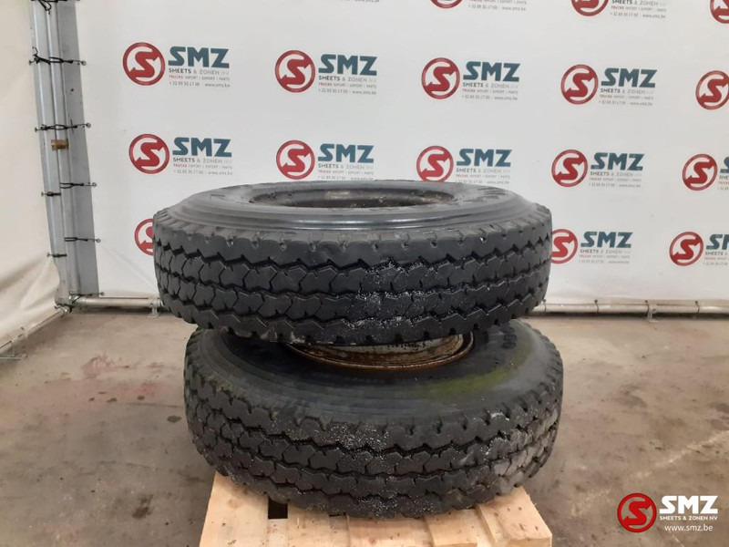 Firestone Occ vrachtwagenband Firestone 12.00R20 - Pneu de Caminhão: foto 1 Firestone Occ vrachtwagenband Firestone 12.00R20 - Pneu de Caminhão: foto 1