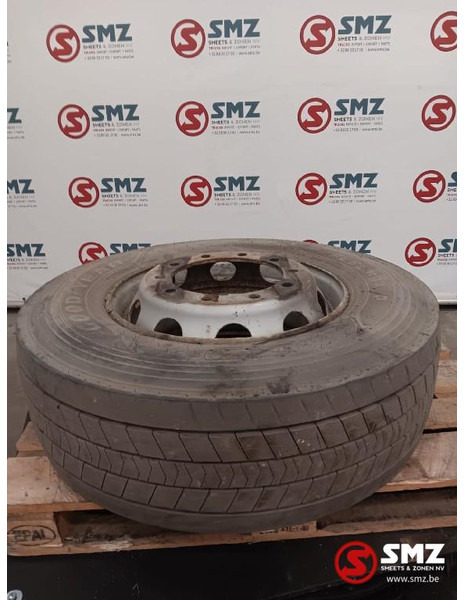 Goodyear Occ vrachtwagenband Goodyear 315/70R22.5 - Pneu de Caminhão: foto 1 Goodyear Occ vrachtwagenband Goodyear 315/70R22.5 - Pneu de Caminhão: foto 1