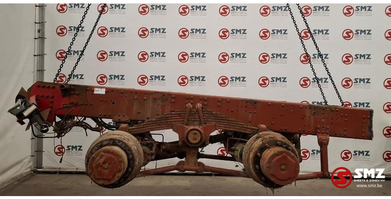 Iveco Occ Dubbele as (bogie) - Estrutura/ Châssis de Caminhão: foto 1 Iveco Occ Dubbele as (bogie) - Estrutura/ Châssis de Caminhão: foto 1