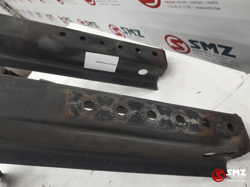 Iveco Occ set brandstoftanksteunen Iveco Stralis 4206812 - Tanque de combustível de Caminhão: foto 3 Iveco Occ set brandstoftanksteunen Iveco Stralis 4206812 - Tanque de combustível de Caminhão: foto 3