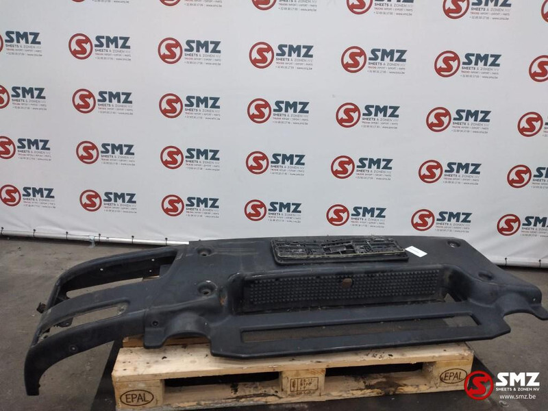 Iveco Occ voorbumper + bumper links Iveco Trakker 504221 - Para-choque de Caminhão: foto 1 Iveco Occ voorbumper + bumper links Iveco Trakker 504221 - Para-choque de Caminhão: foto 1