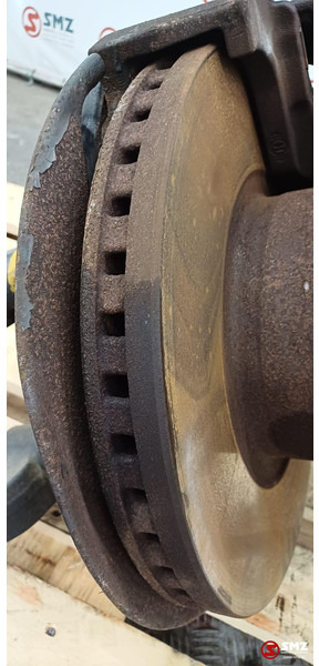 Iveco Occ wielnaaf + remklauw rechts meeloopas Iveco - Direcção de Caminhão: foto 4 Iveco Occ wielnaaf + remklauw rechts meeloopas Iveco - Direcção de Caminhão: foto 4